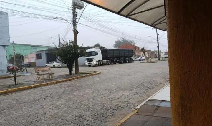 BALSA F.ANDREIAS ESTÁ OPERANDO EM LOCAL ALTERNATIVO NA TARDE DESTA TERÇA-FEIRA